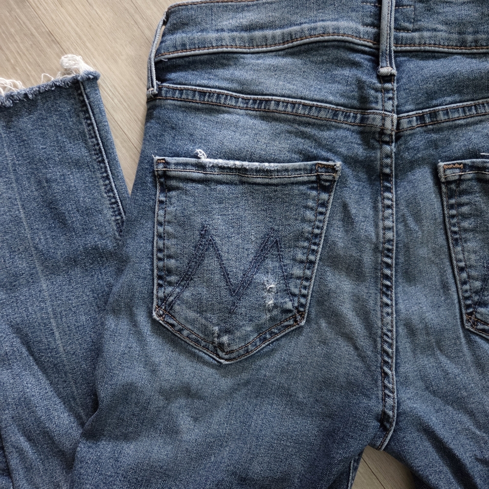 MOTHER The Mid-Rise Dazzler Ankle Fray Jeans Womens - Picture 10 of 14